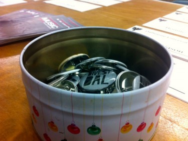 Divest Dal buttons were handed out to students who attended the meeting (Photo: Amanda Leslie)