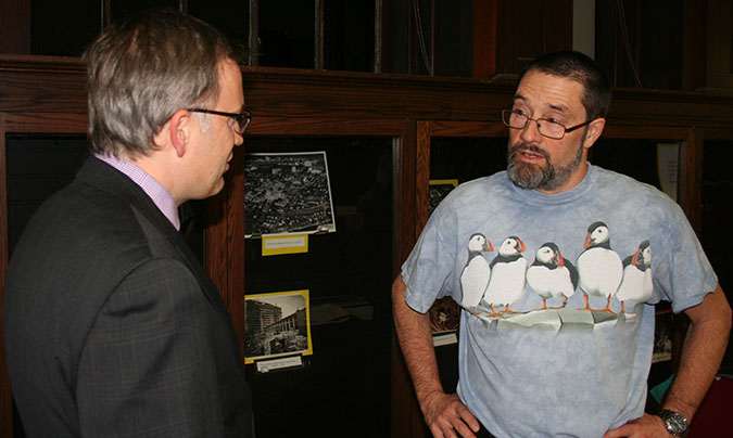Senate chair Alan Pinder, right, talks with Dal president Richard Florizone after the meeting. Photo: Benjamin Blum