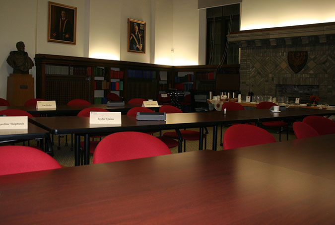 Inside University Hall, where the academic senate meeting took place. Photo: Benjamin Blum
