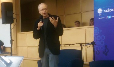 Peter Singer speaks to a lively crowd at the Dalhousie Weldon Law Building. Photo: Adam St.Pierre